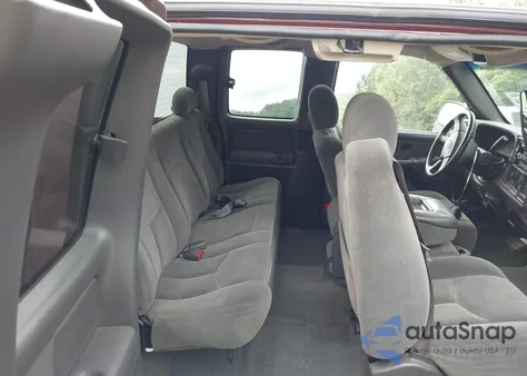 2003 Chevrolet Silverado 2500Hd Ls из США, поврежденный, VIN 1GCHK29U33E319334